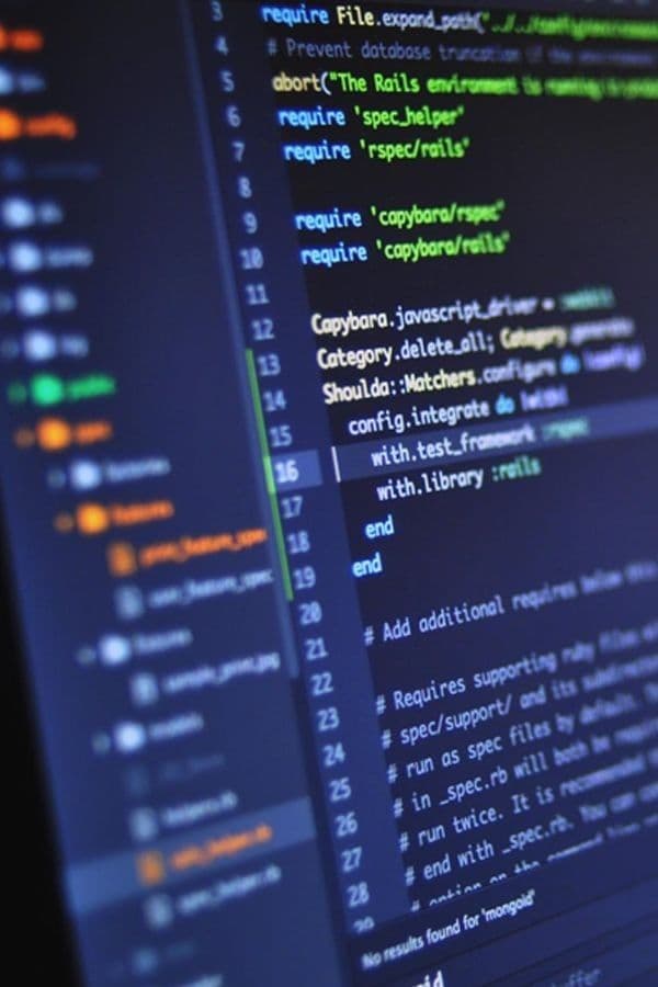 Tinggalkan Kertas: Waktunya Bisnis Kamu Migrasi ke Sistem Digital
